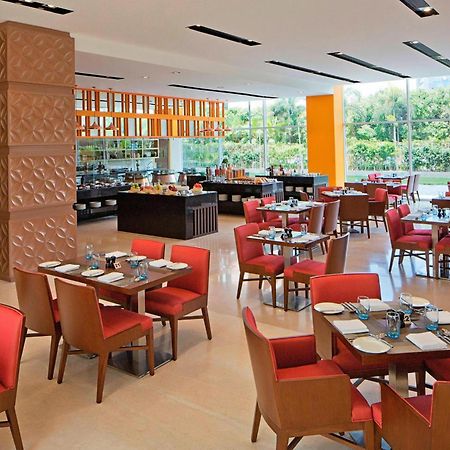 Hotel Fairfield By Marriott Lucknow Esterno foto