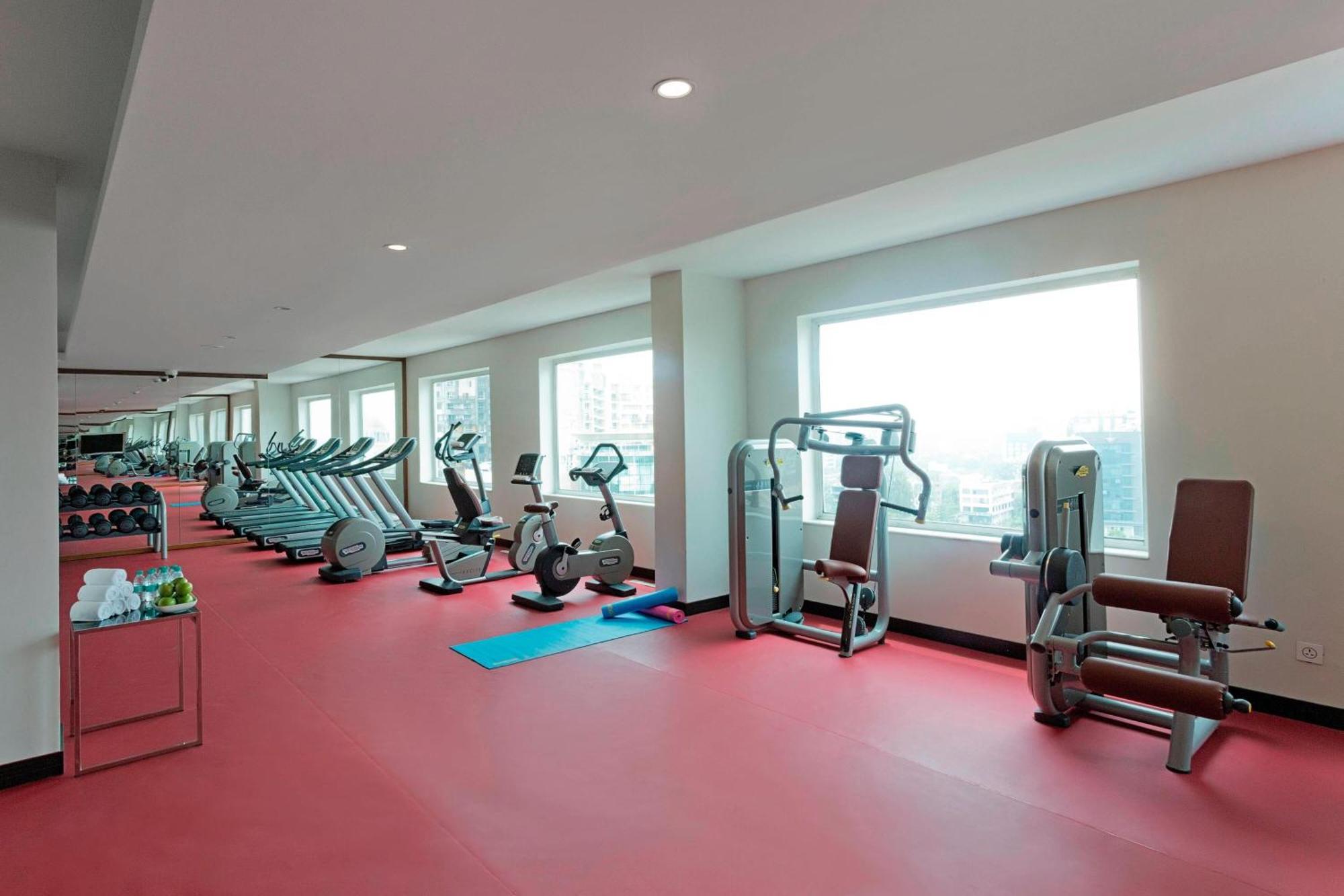 Hotel Fairfield By Marriott Lucknow Esterno foto