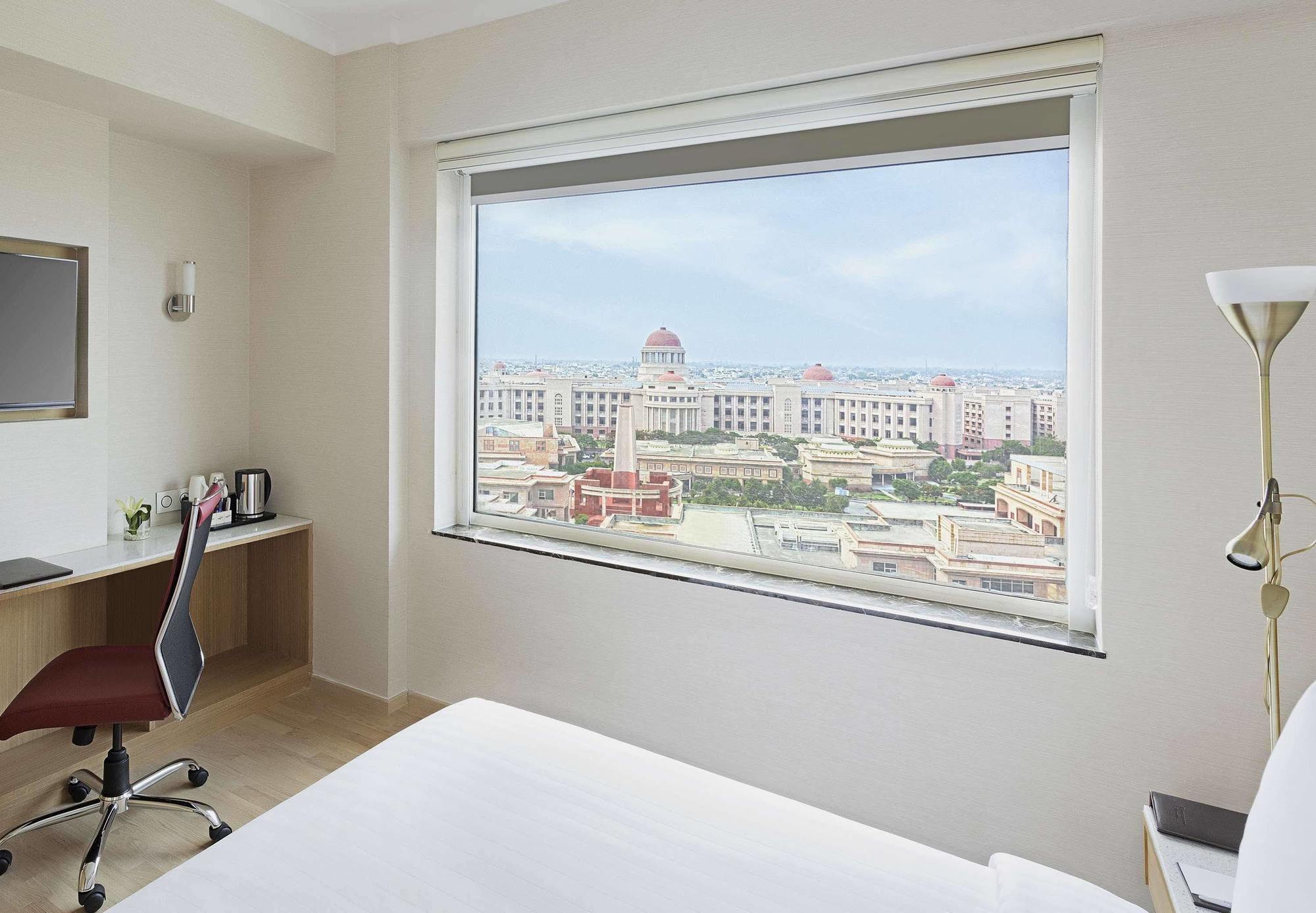 Hotel Fairfield By Marriott Lucknow Esterno foto